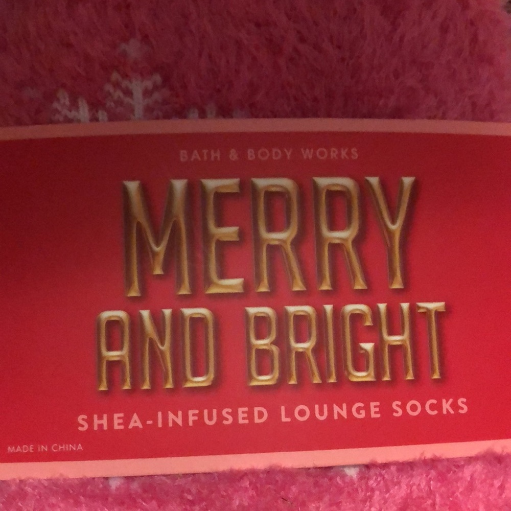 Bath and body Works  Shea infused socks a set of four The Christmas Collection - Picture 8 of 8